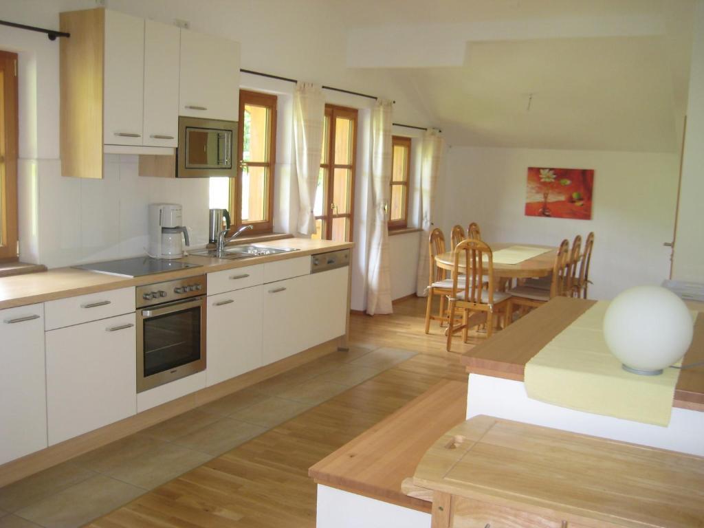 Apartments Spiegl Holzmann Бишофсхофен Номер фото